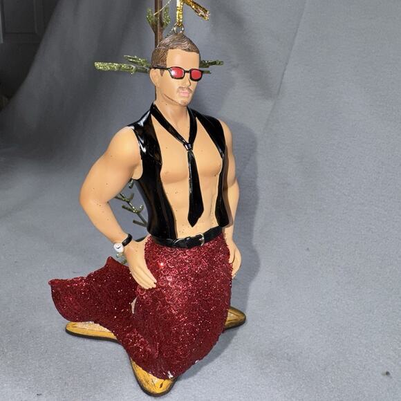 December Diamonds NYC Merman Ornament 2015 Retired Big Apple Red Tail #55-90851 - Picture 2 of 10